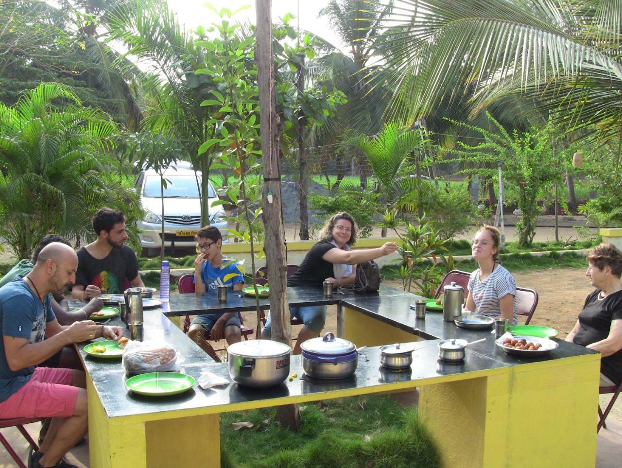 Holiyday In Vgf Farm House Dānishpet Buitenkant foto